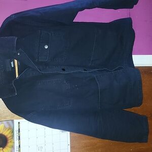 WOMENS SIZE XL VANS DENIM SHACKET BUTTON UP.
